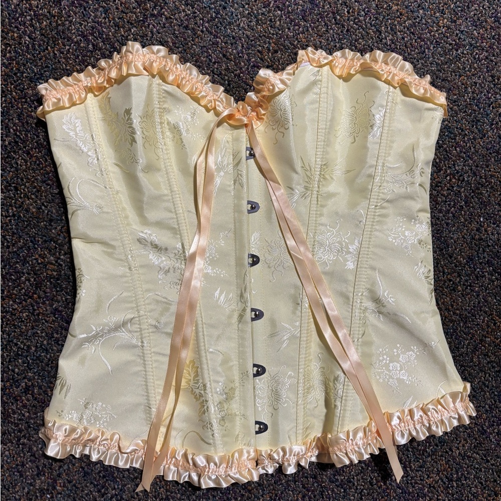 SHEIN Cream and Peach Lace-Up Corset